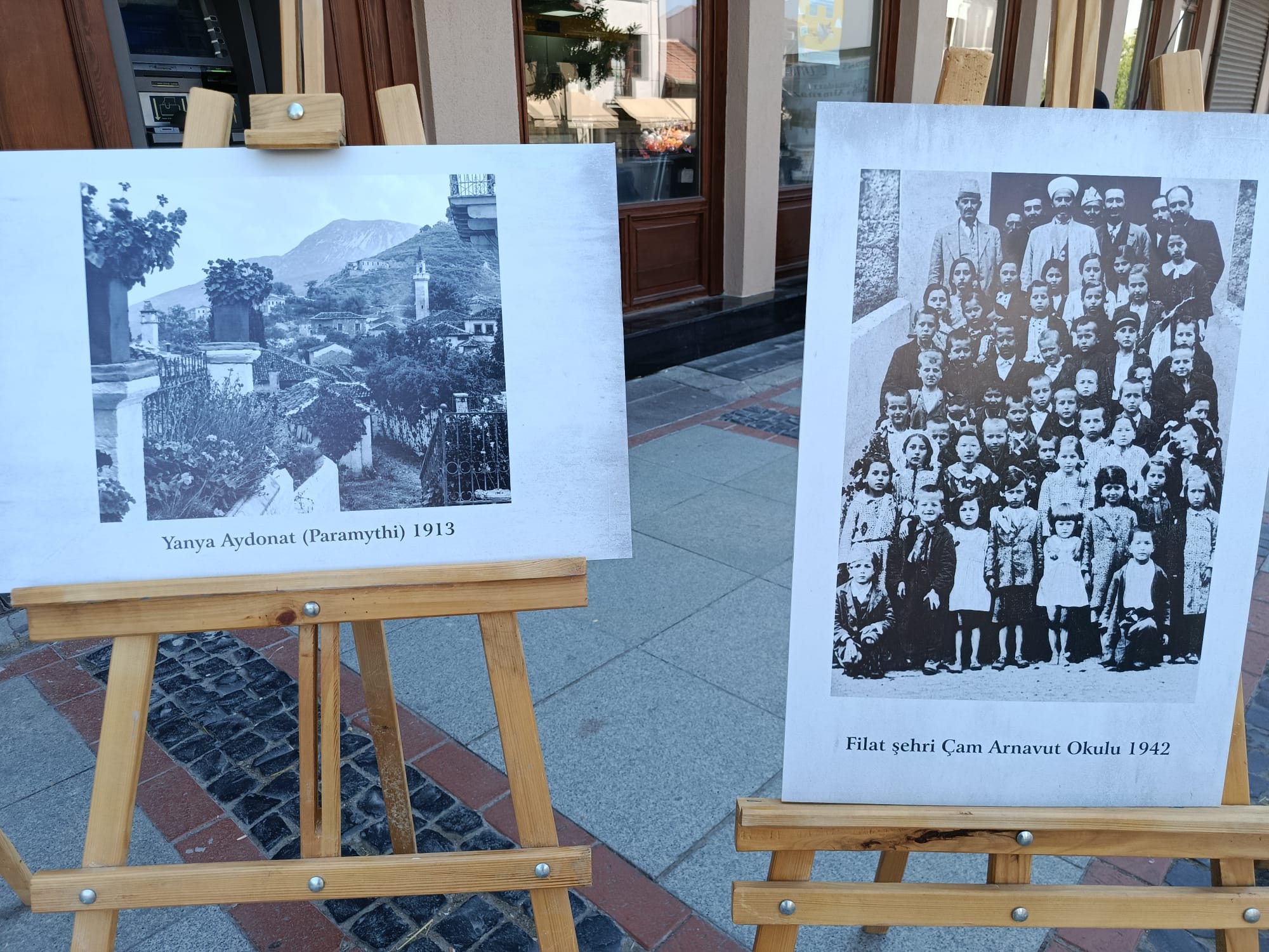 Yunanistan'ın kuzeybatısında 1944-1945 yılları arasında binlerce Müslüman Arnavut'un katledilmesiyle sonuçlanan Çamerya Katliamı’nın 82’nci yıl dönümü kapsamında Edirne’de anlamlı bir sergi açıldı.